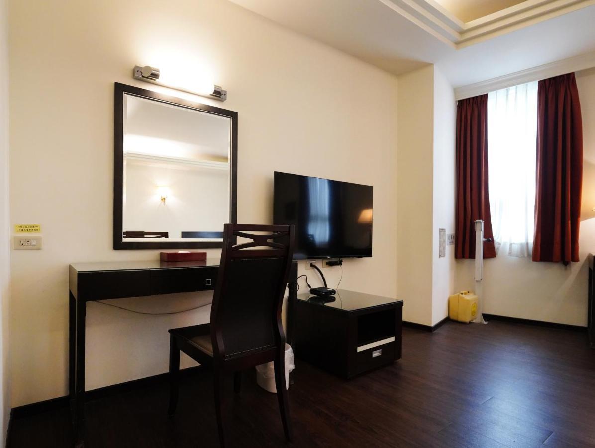 Herkang Hotel Tajcshung Kültér fotó