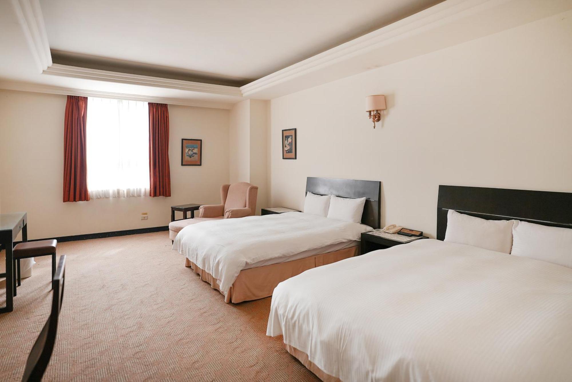 Herkang Hotel Tajcshung Kültér fotó